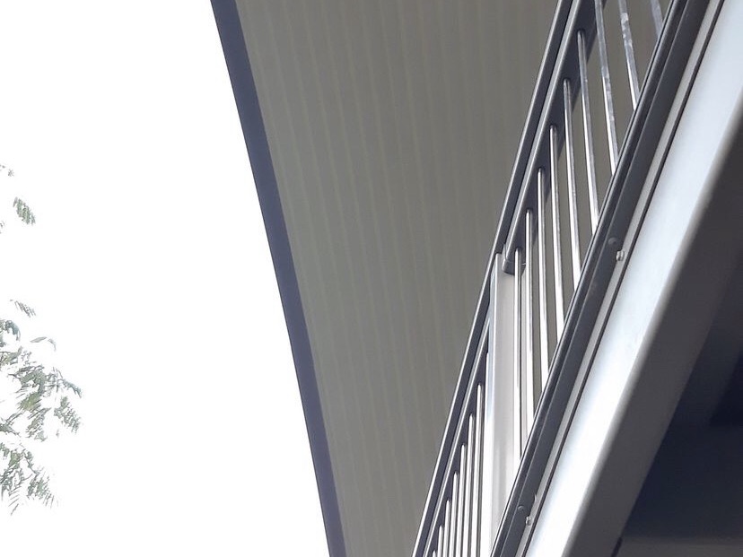 Sentrel Balustrade Aluminium with Handrail Zeus Grey